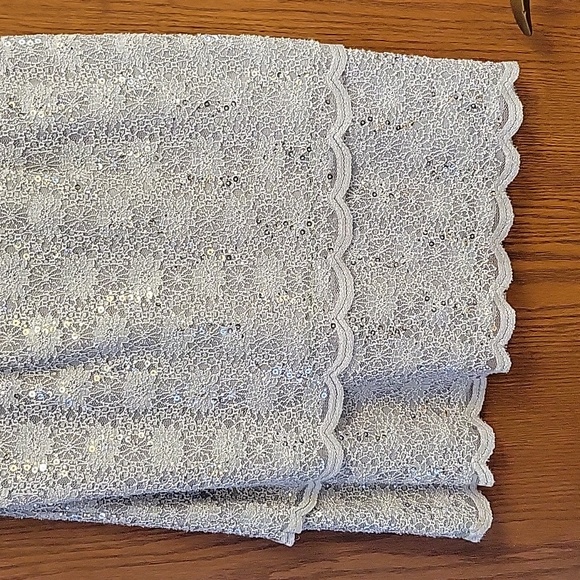 Dress - Picture 2 of 9